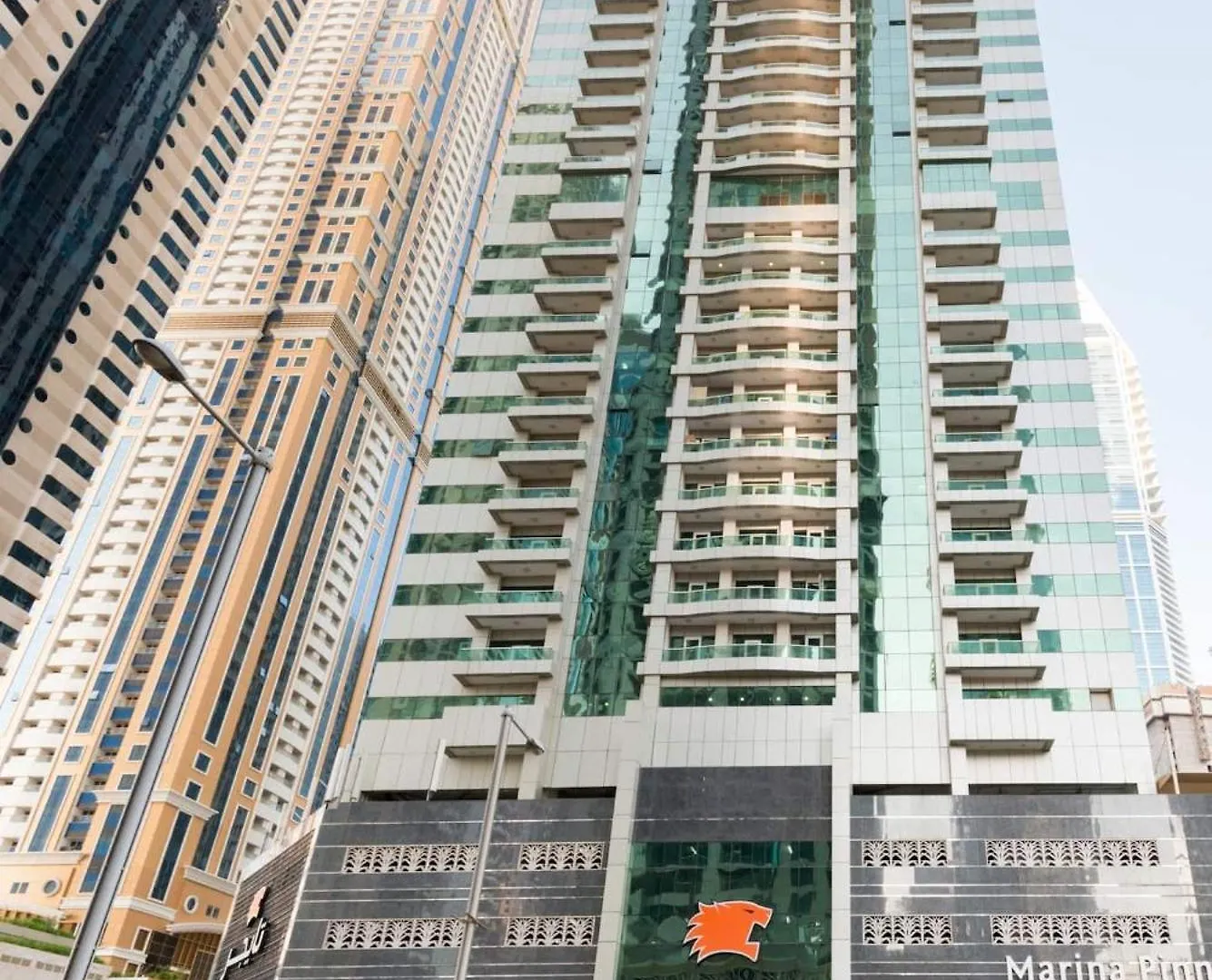 Savor Marina Views From The 64Th Floor Aparthotel Dubai