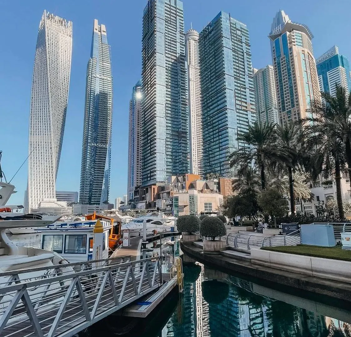 Savor Marina Views From The 64Th Floor Aparthotel Dubai